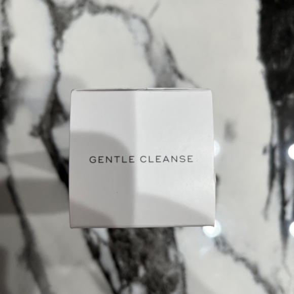 Medik8 Gentle Clense Hydrating Rosemary Foam - 5.0 Fl Oz - NIB - Picture 7 of 10